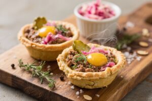 featured image for: 7 savory low carb mince and fermented veggie pies