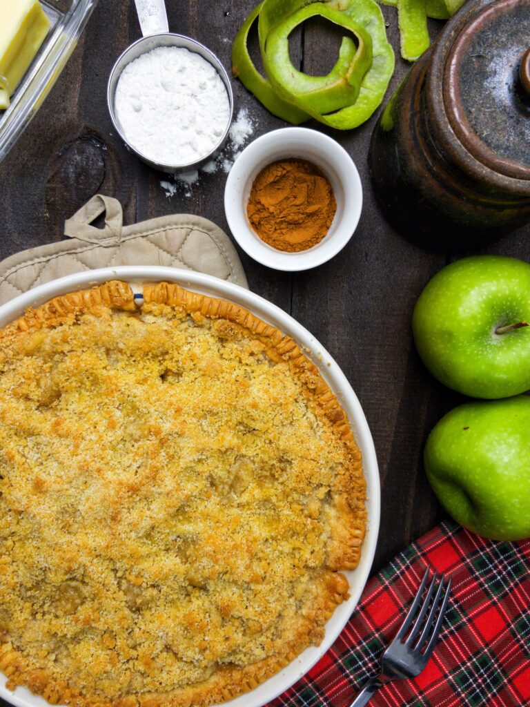 Leftover Smoked Chicken Turned Into 4 Cozy Fall Dinners Tonight pexels thewyqid 8465261apple pie